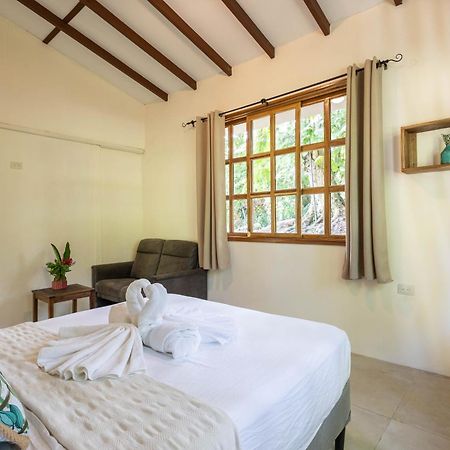 Villa Pina Dorada Dependencia Del Hotel Casa Merlin Puerto Viejo de Talamanca Luaran gambar
