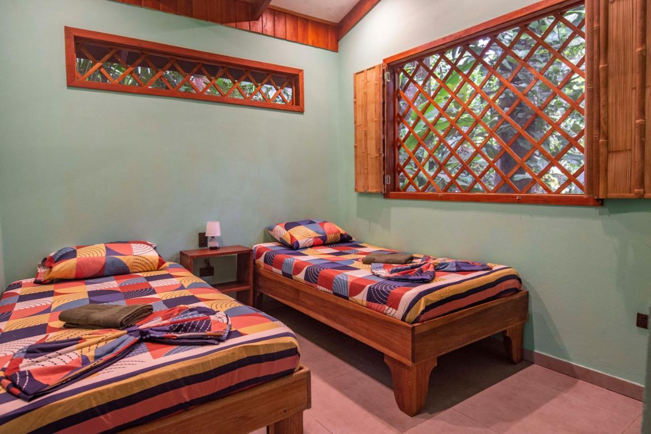 Villa Pina Dorada Dependencia Del Hotel Casa Merlin Puerto Viejo de Talamanca Luaran gambar