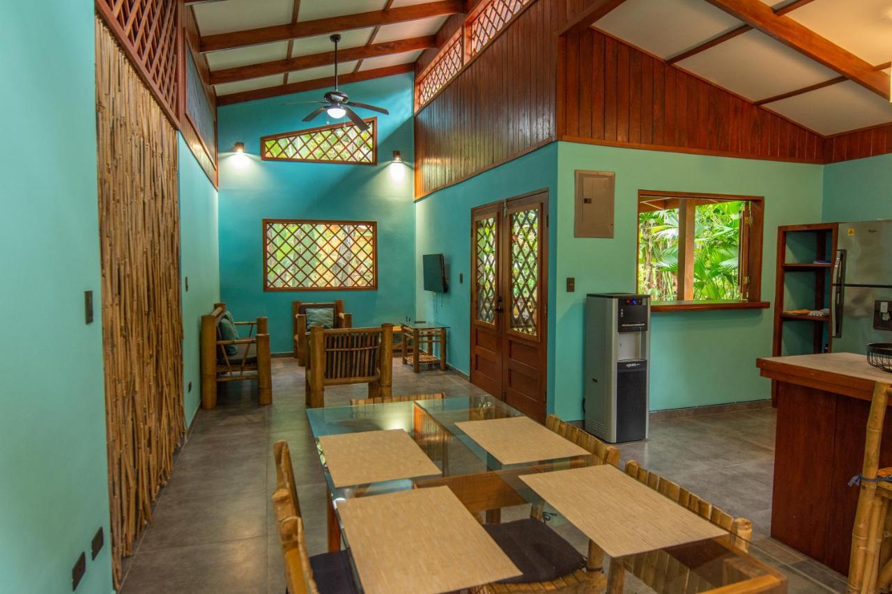 Villa Pina Dorada Dependencia Del Hotel Casa Merlin Puerto Viejo de Talamanca Luaran gambar