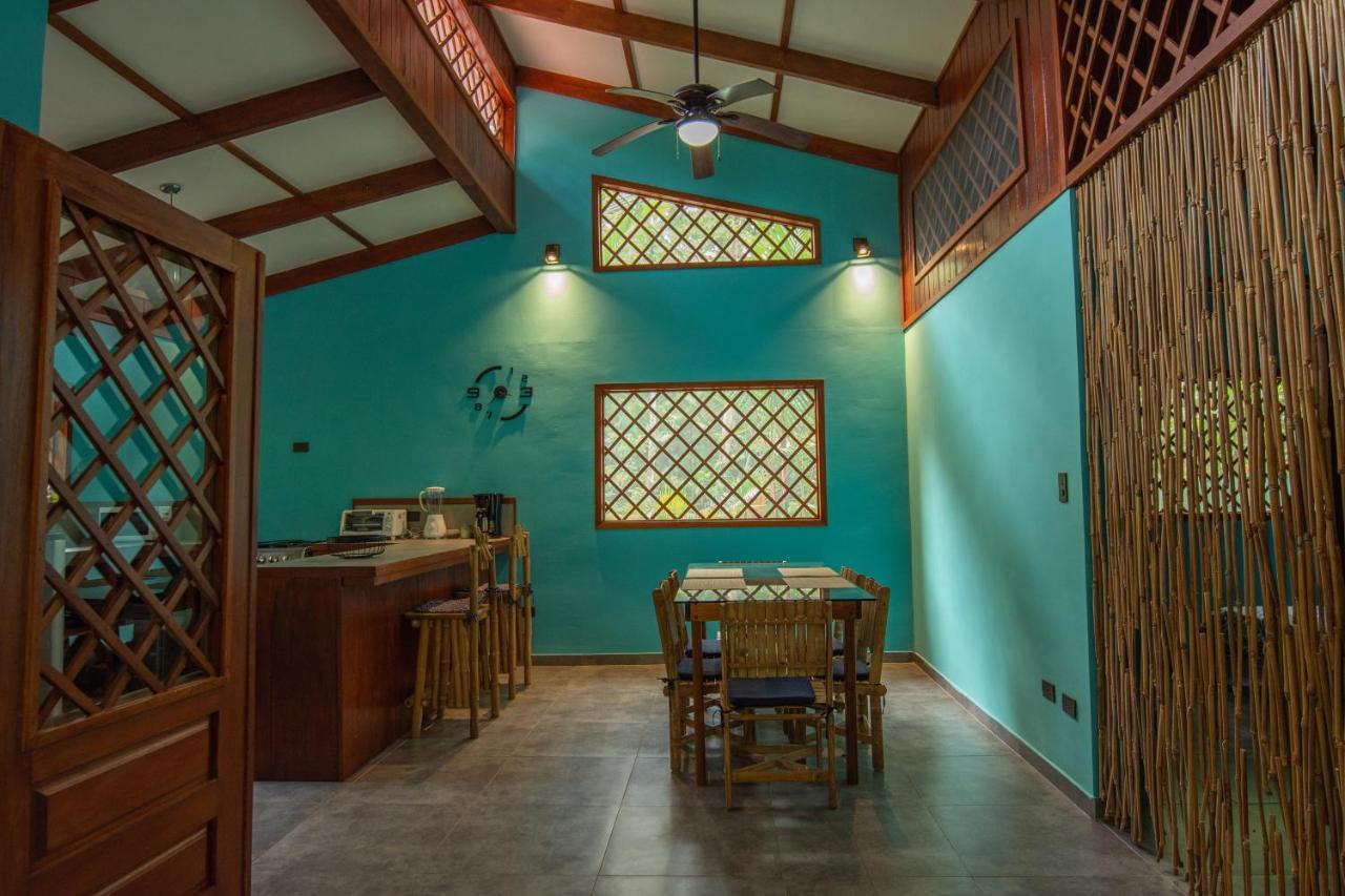 Villa Pina Dorada Dependencia Del Hotel Casa Merlin Puerto Viejo de Talamanca Luaran gambar