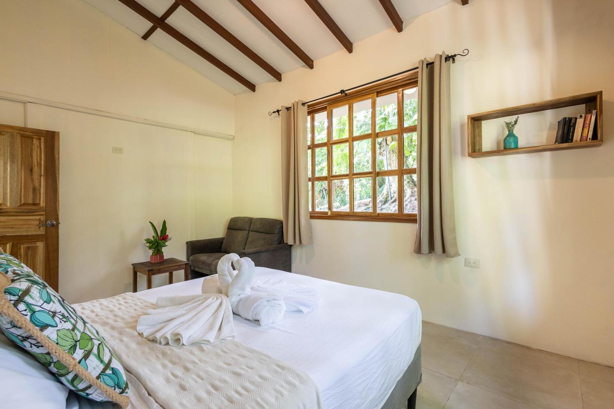 Villa Pina Dorada Dependencia Del Hotel Casa Merlin Puerto Viejo de Talamanca Luaran gambar