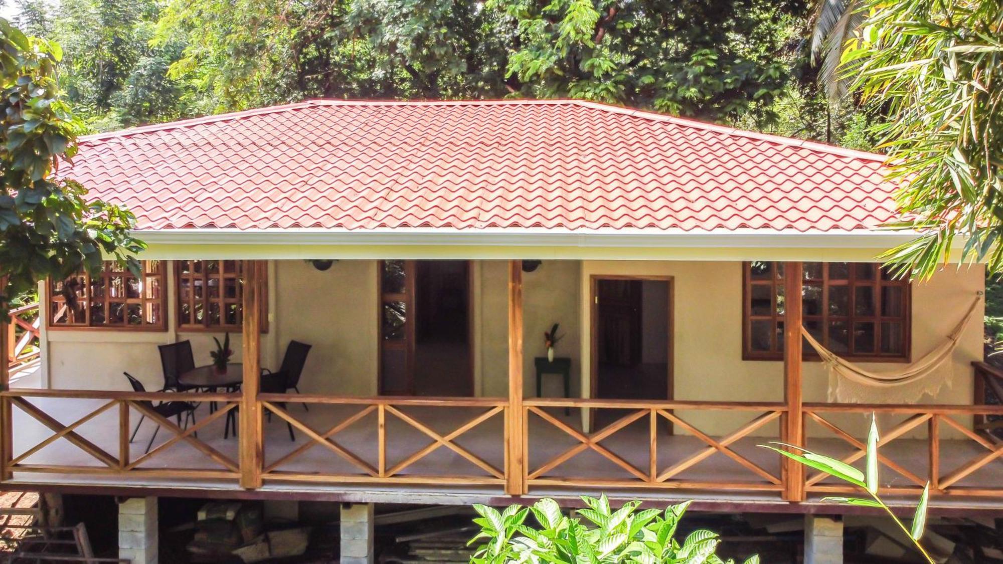 Villa Pina Dorada Dependencia Del Hotel Casa Merlin Puerto Viejo de Talamanca Luaran gambar