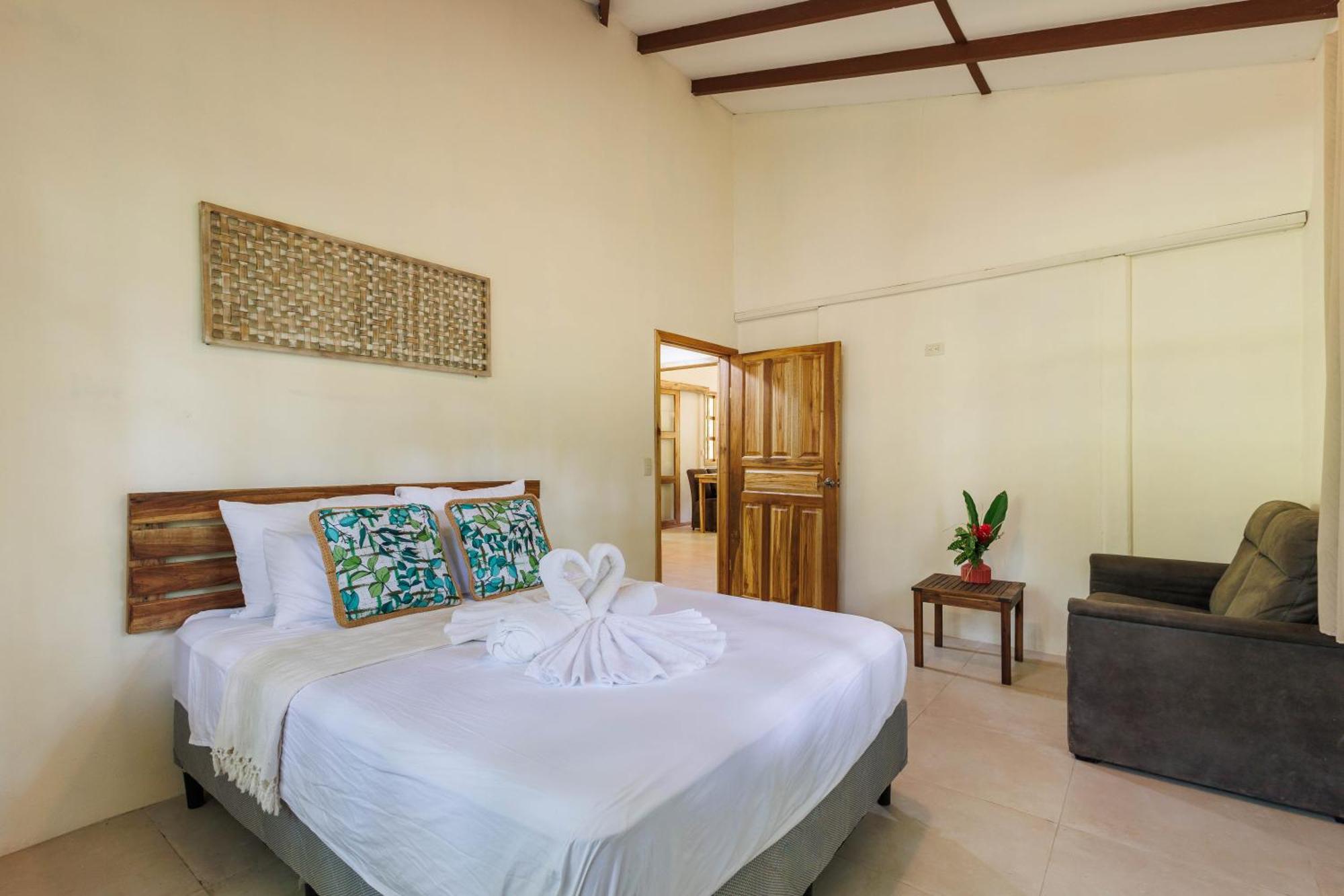 Villa Pina Dorada Dependencia Del Hotel Casa Merlin Puerto Viejo de Talamanca Luaran gambar