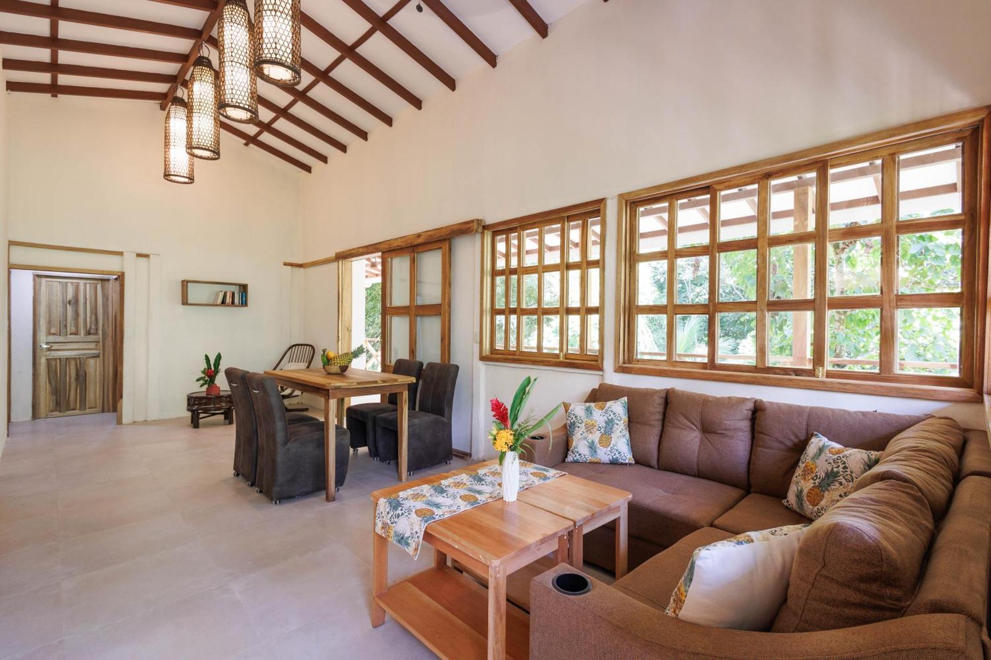 Villa Pina Dorada Dependencia Del Hotel Casa Merlin Puerto Viejo de Talamanca Luaran gambar