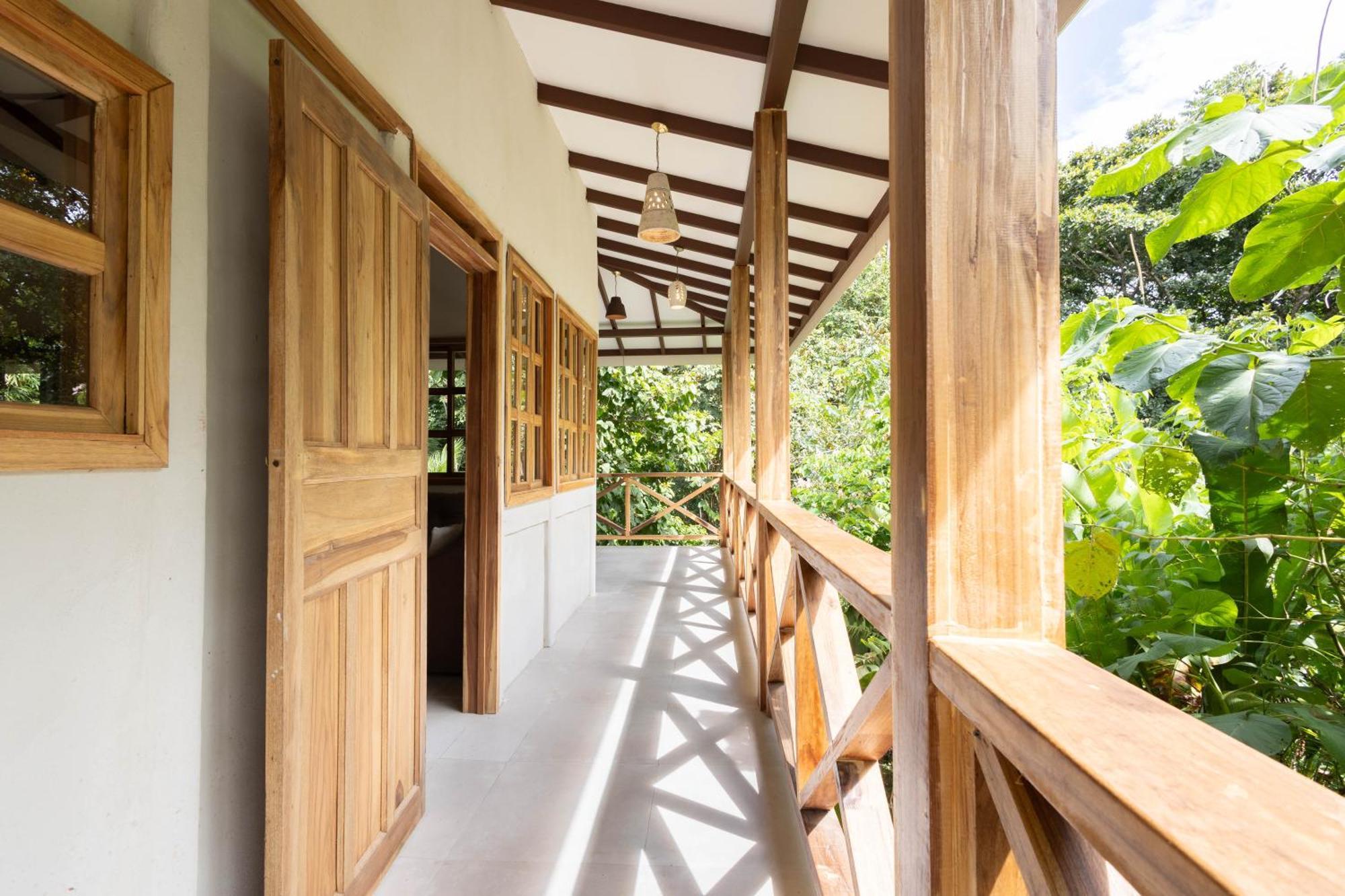 Villa Pina Dorada Dependencia Del Hotel Casa Merlin Puerto Viejo de Talamanca Luaran gambar